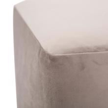 Universal Cube Bella Ash