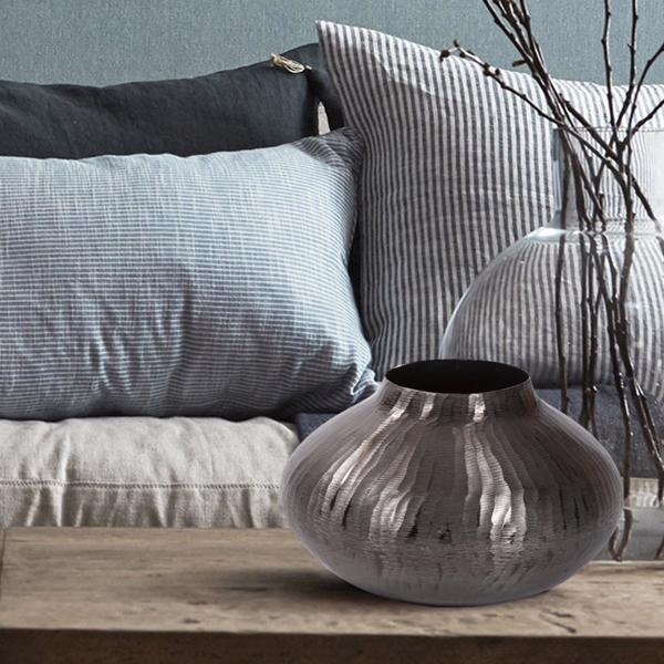 Vinyl Wall Covering Accessories Accessories Carbon Gray Round Chiseled Aluminum Vase