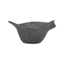 Ashen Wave Vessel