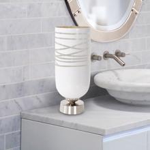 Lustig Cylindrical Vessel, Medium