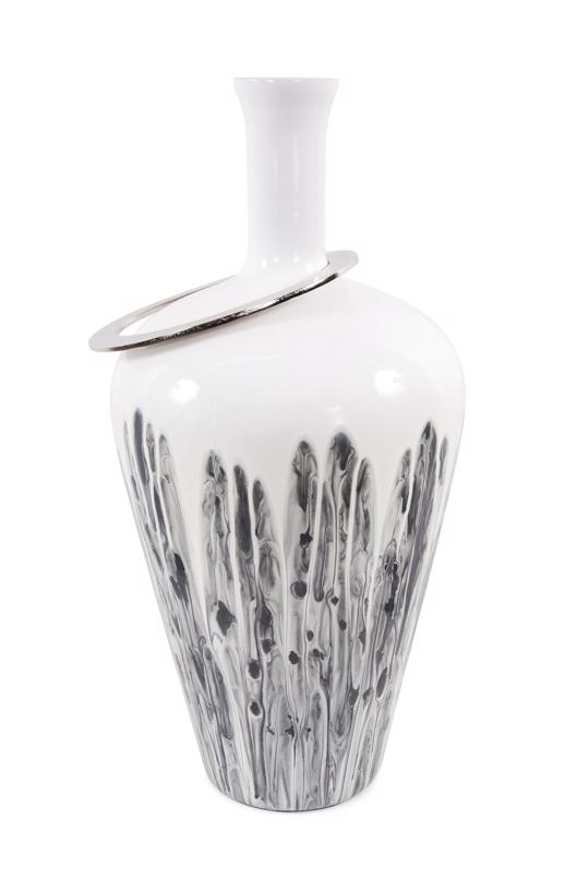  Accessories Accessories Albrecht Thin Necked Glass Vase, Large