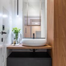 Leonardo Dressing Mirror