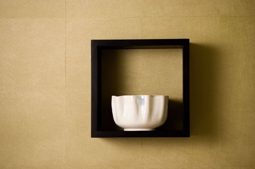 Vinyl Wall Covering Len-Tex Contract Viscaya Gold Leaf Room Scene