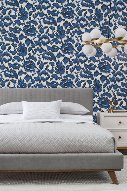 Vinyl Wall Covering Bolta Contract Ikat's Meow Elegant White Room Scene